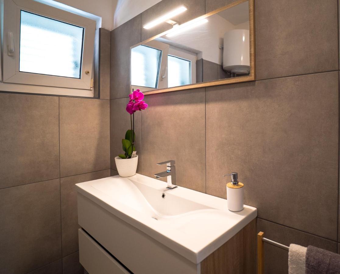 Sea Lover Apartment Ζαντάρ Εξωτερικό φωτογραφία
